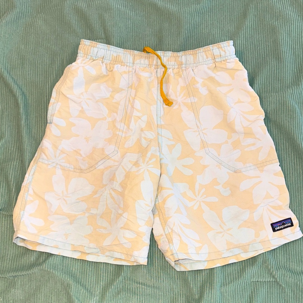 Patagonia Boys Floral Shorts/Swim Trunks - L